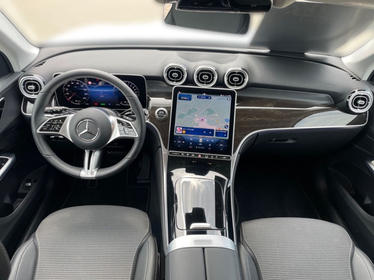 Mercedes-Benz GLC – Bild 11
