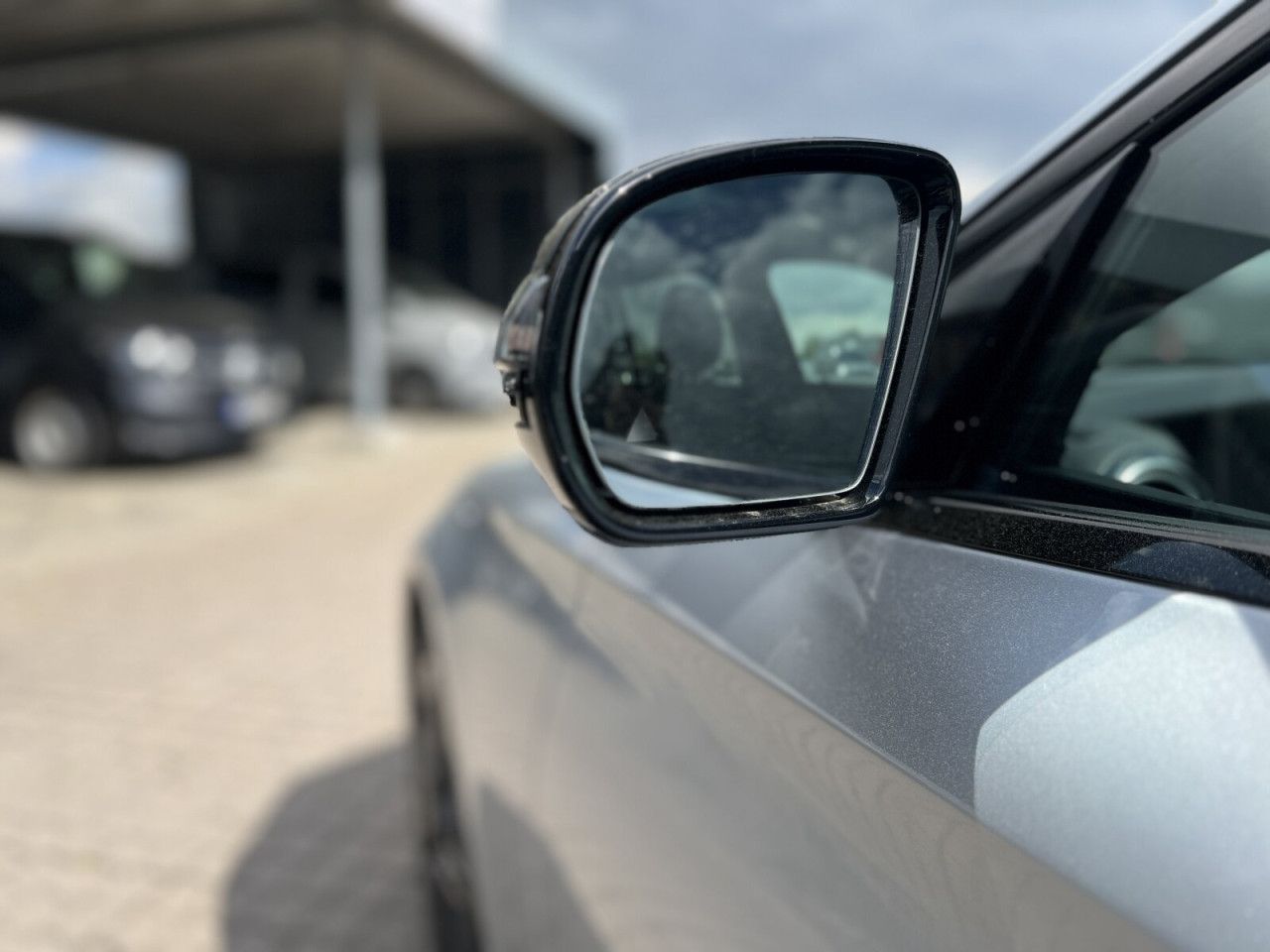 Mercedes-Benz E-Klasse – Bild 25