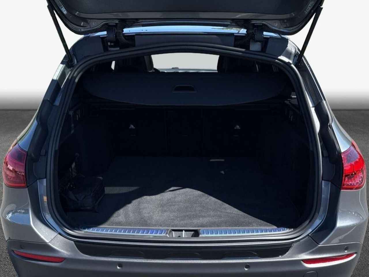 Mercedes-Benz C-Klasse – Bild 8