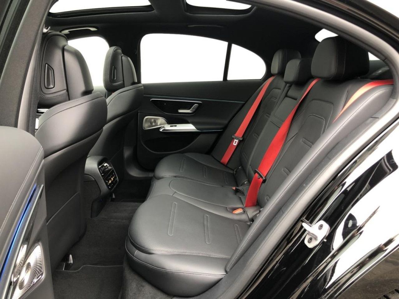 Mercedes-Benz E-Klasse – Bild 7