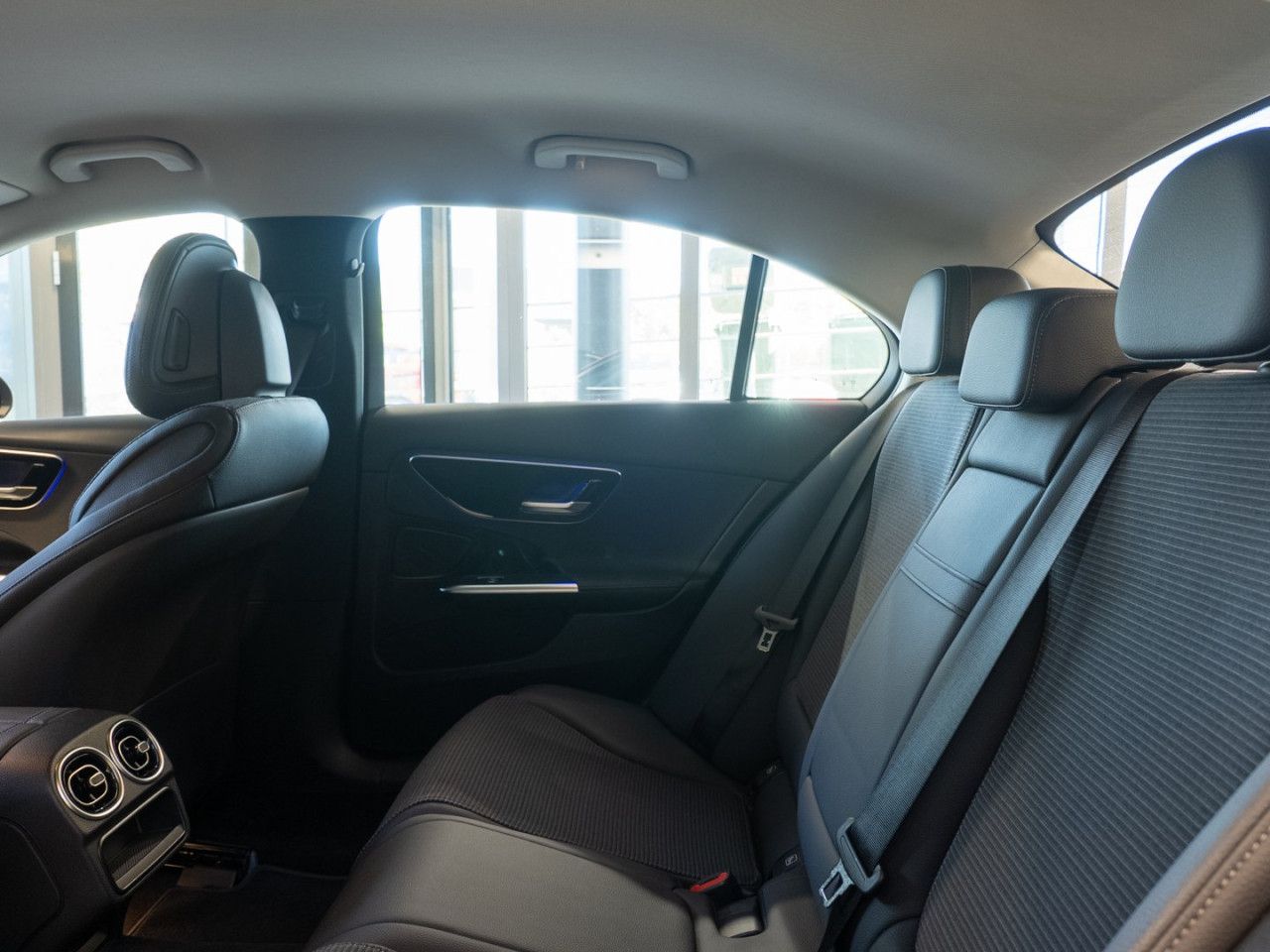 Mercedes-Benz C-Klasse – Bild 24