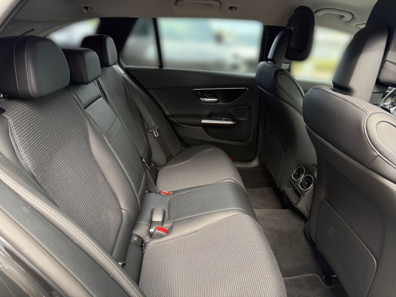 Mercedes-Benz C-Klasse – Bild 11