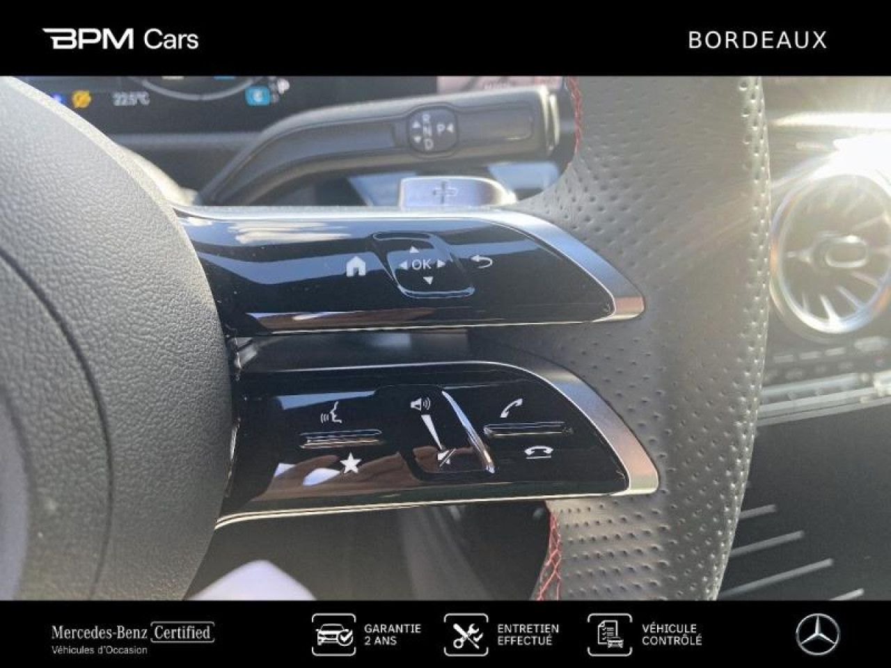 Photo du v&eacute;hicule 17 / 18