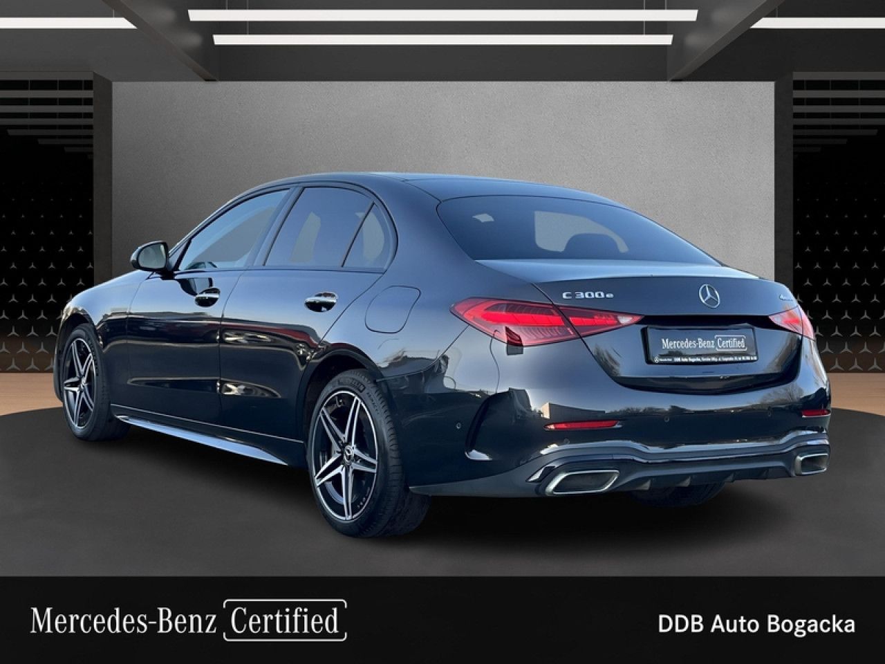 Zdjęcie pojazdu 7 / 17