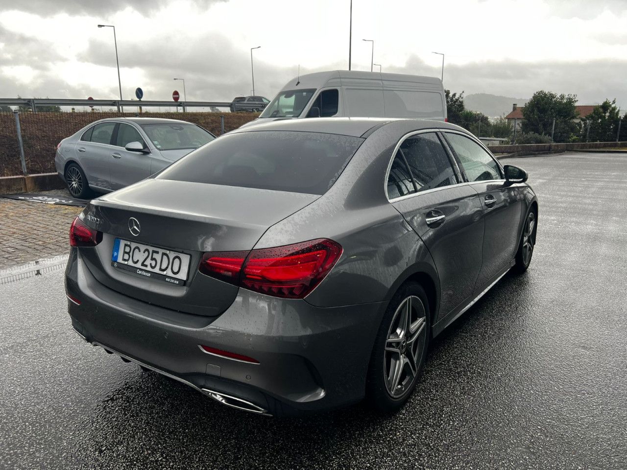 Imagem do ve&iacute;culo 4 / 6