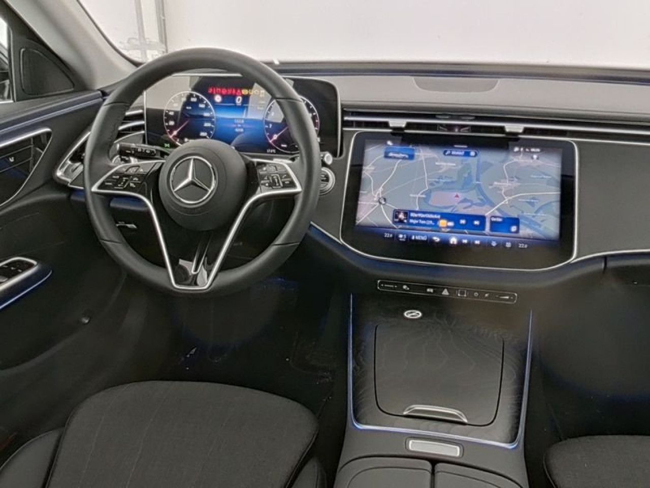Mercedes-Benz E-Klasse – Bild 3