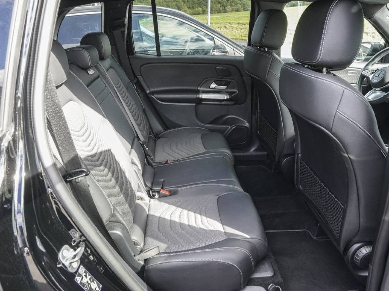 Mercedes-Benz GLB – Bild 14