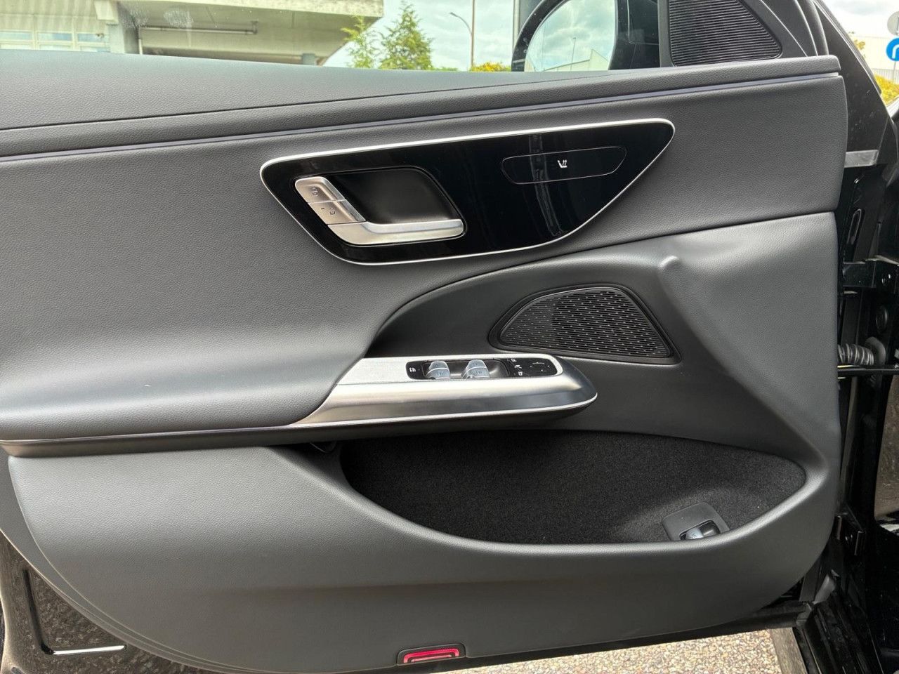 Mercedes-Benz E-Klasse – Bild 9
