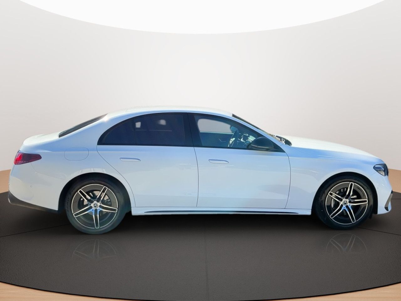 Mercedes-Benz E-Klasse – Bild 4