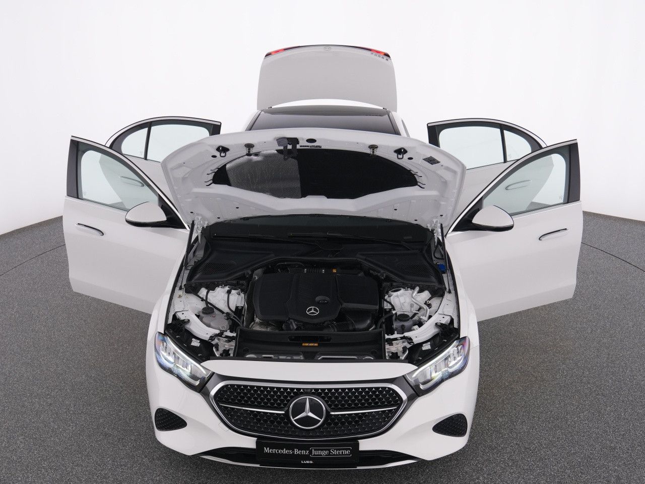 Mercedes-Benz E-Klasse – Bild 12