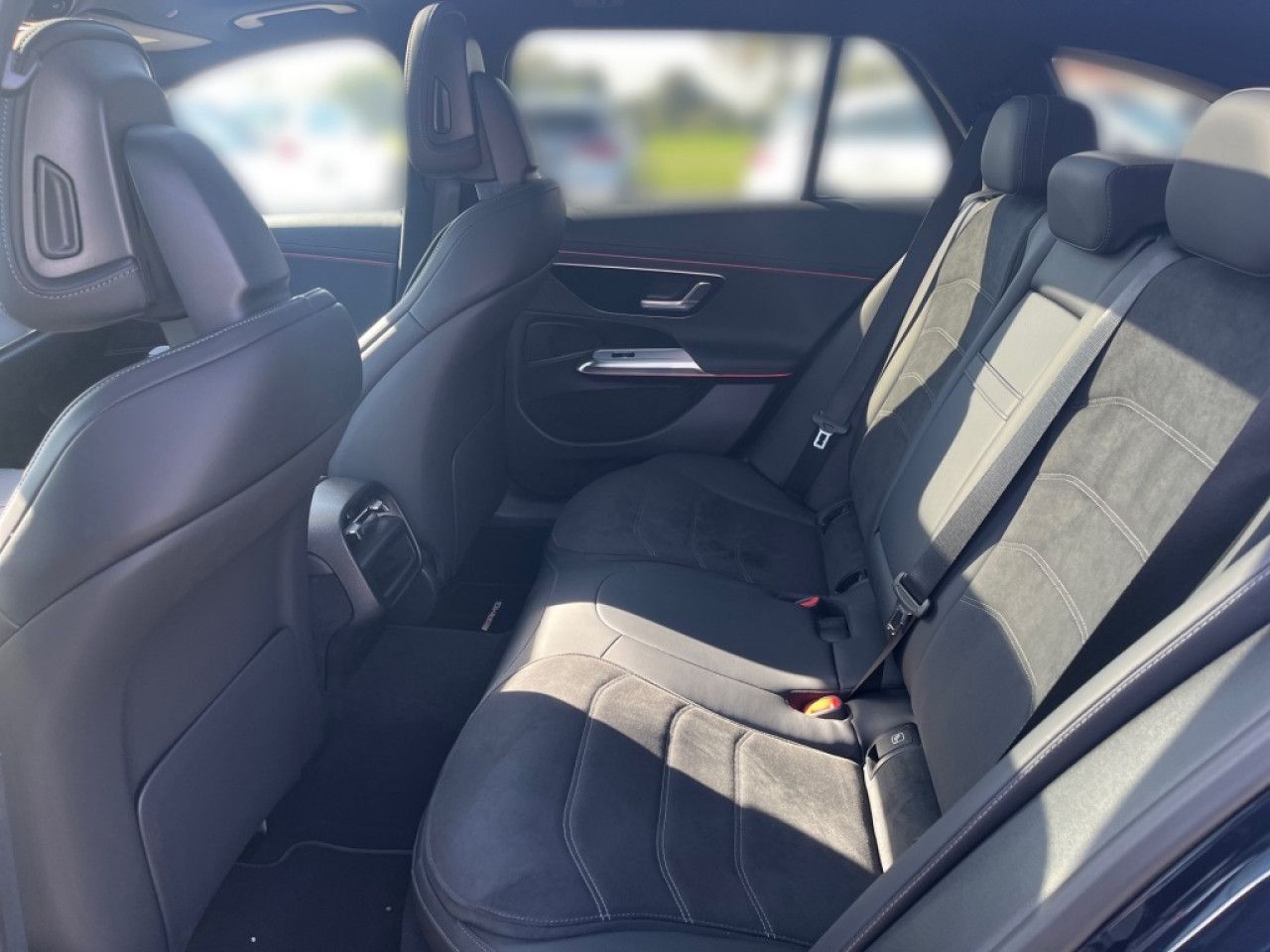 Mercedes-Benz E-Klasse – Bild 10