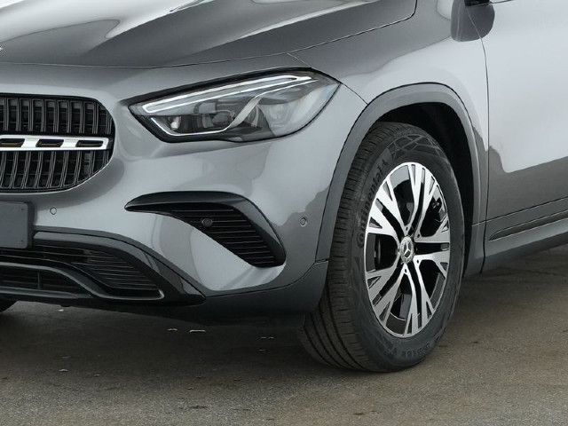 Mercedes-Benz GLA 220