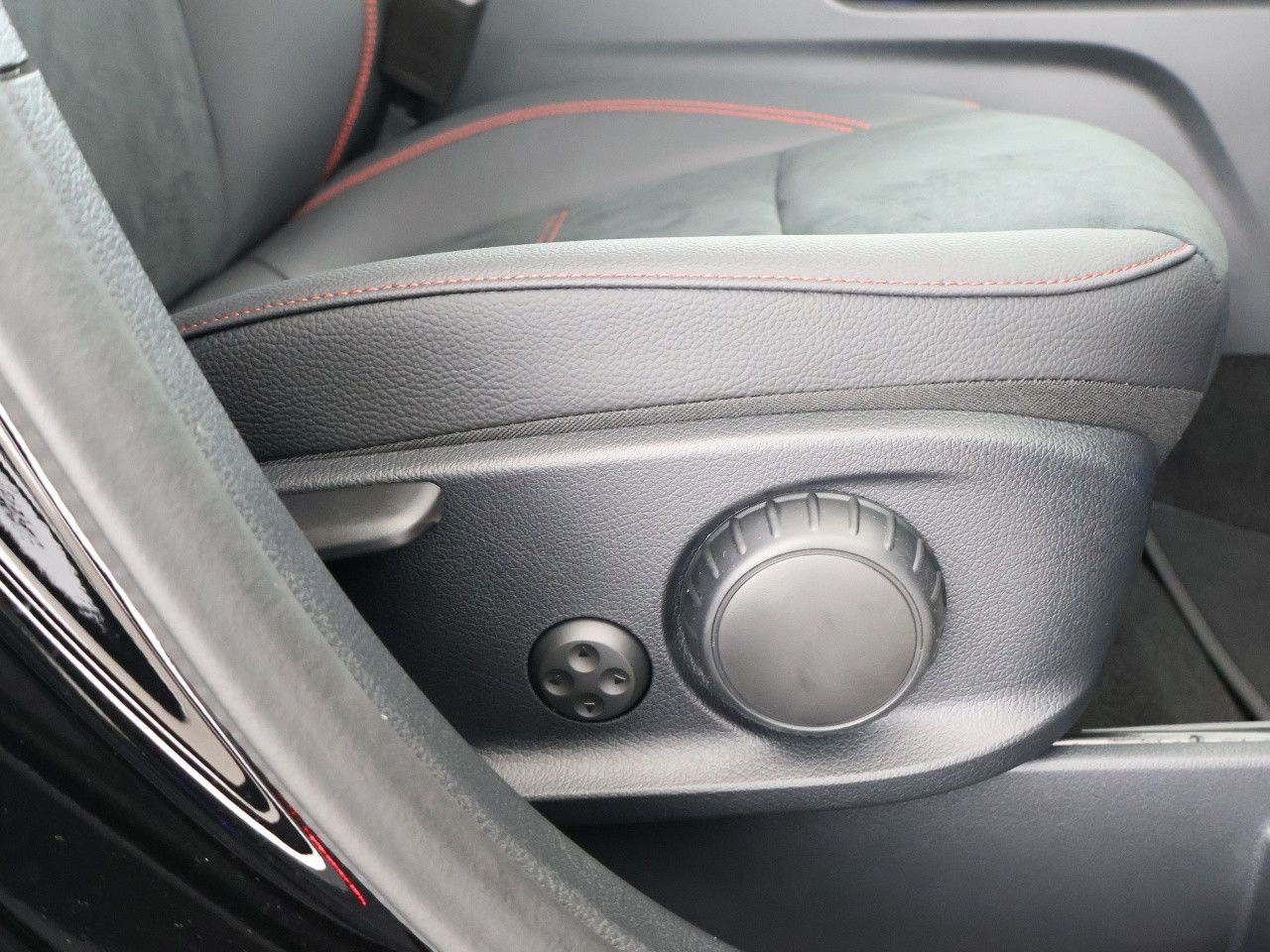 Mercedes-Benz GLB – Bild 17