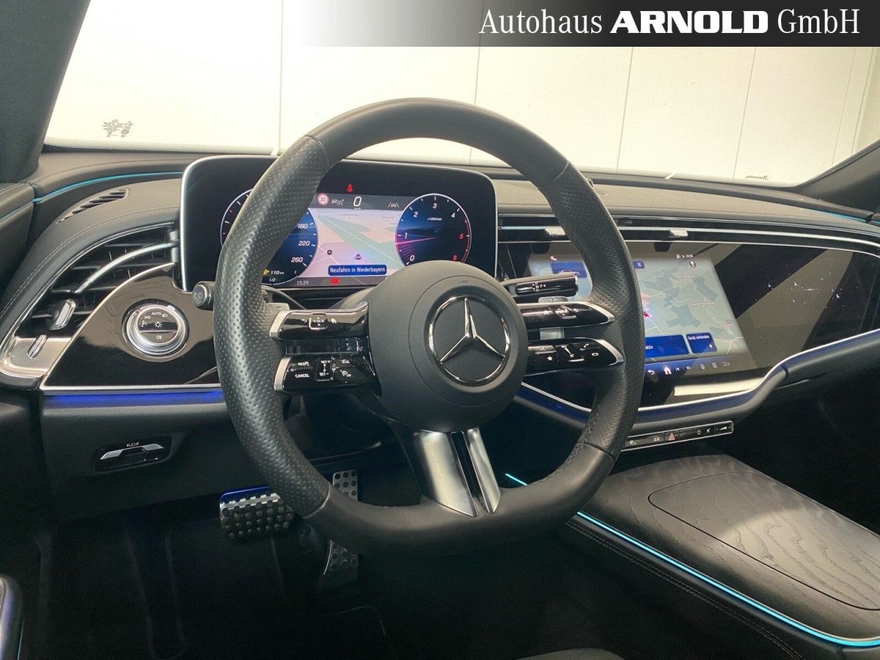 Mercedes-Benz E-Klasse – Bild 9
