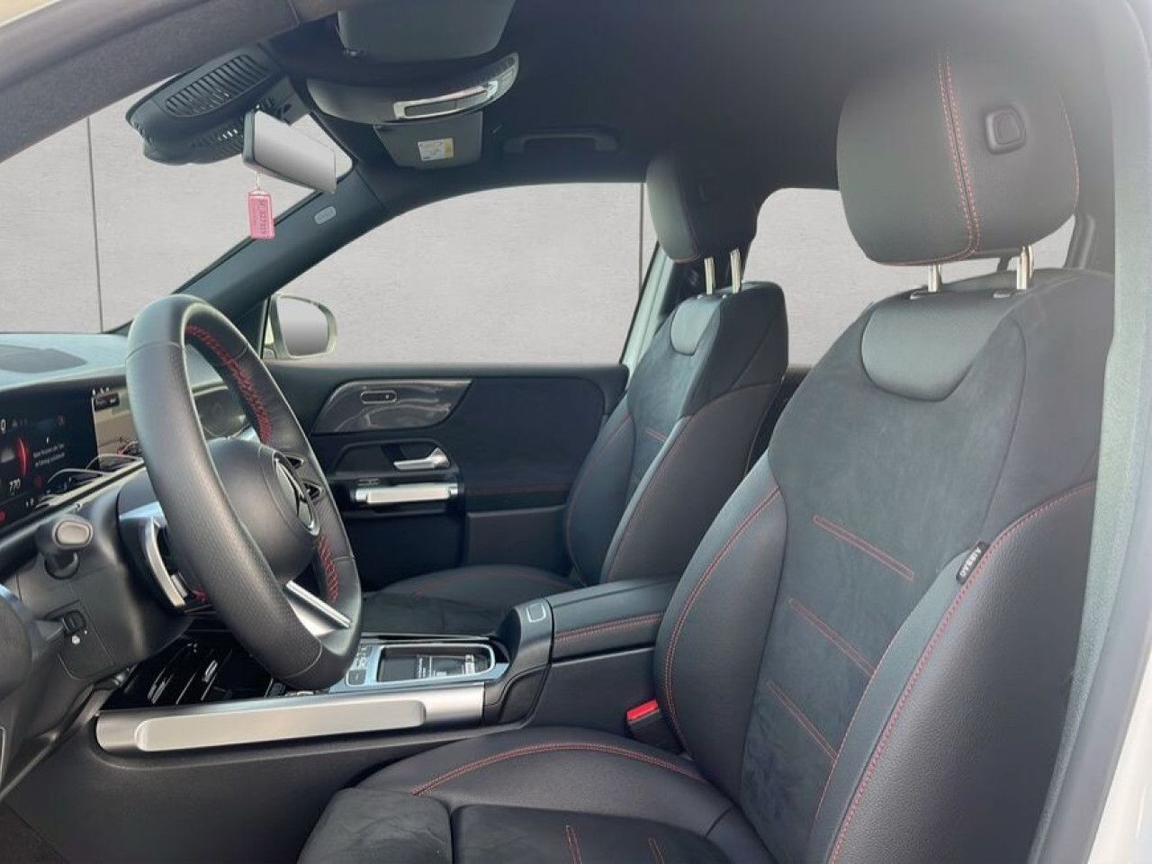 Mercedes-Benz GLB – Bild 10