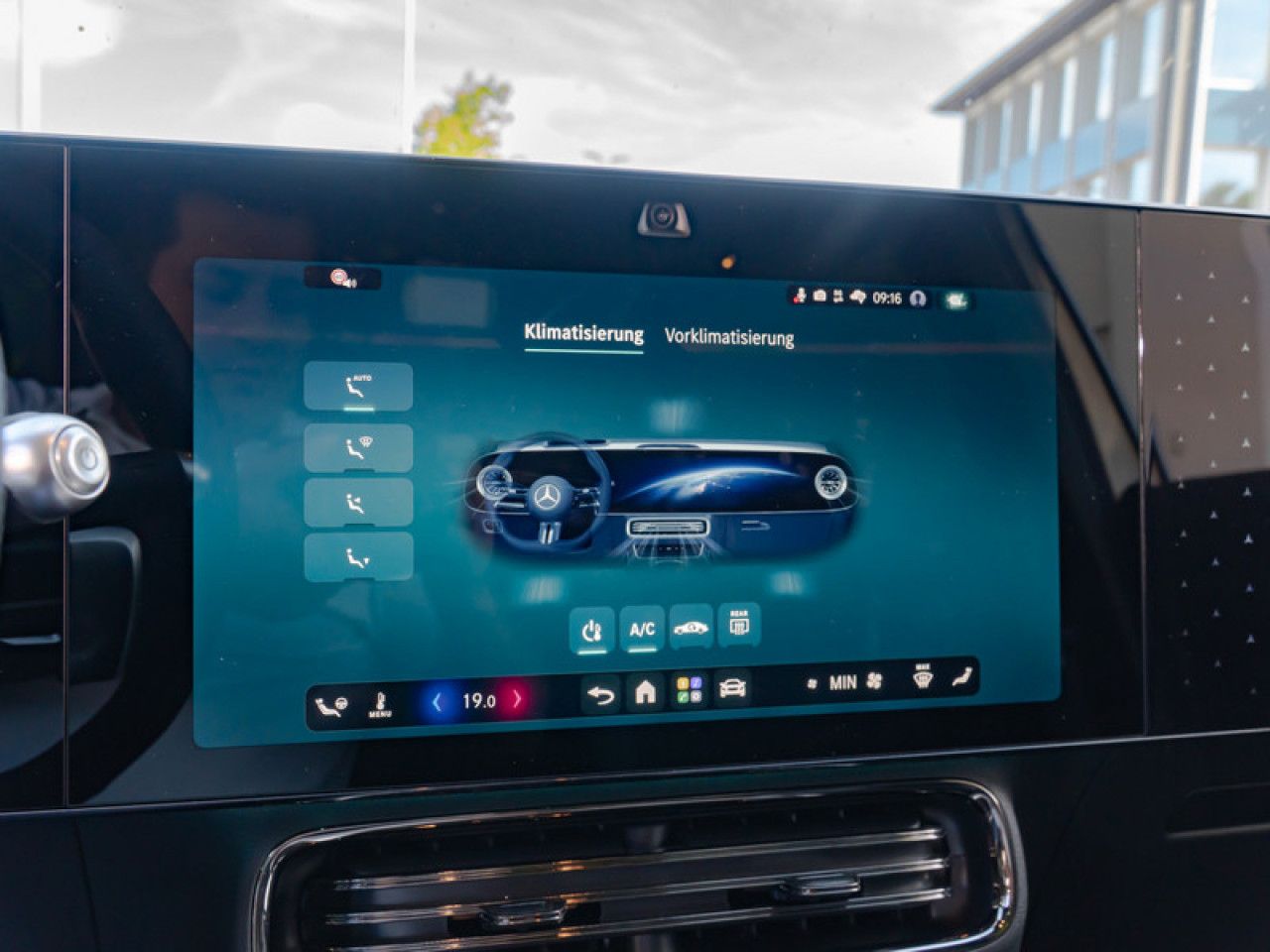Mercedes-Benz GLB – Bild 16