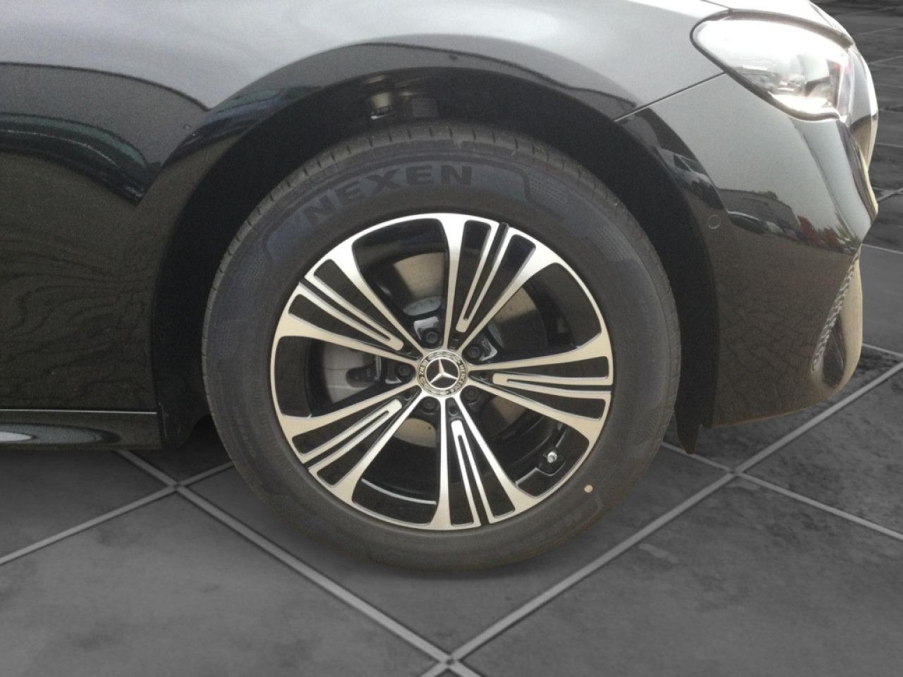 Mercedes-Benz E-Klasse – Bild 6