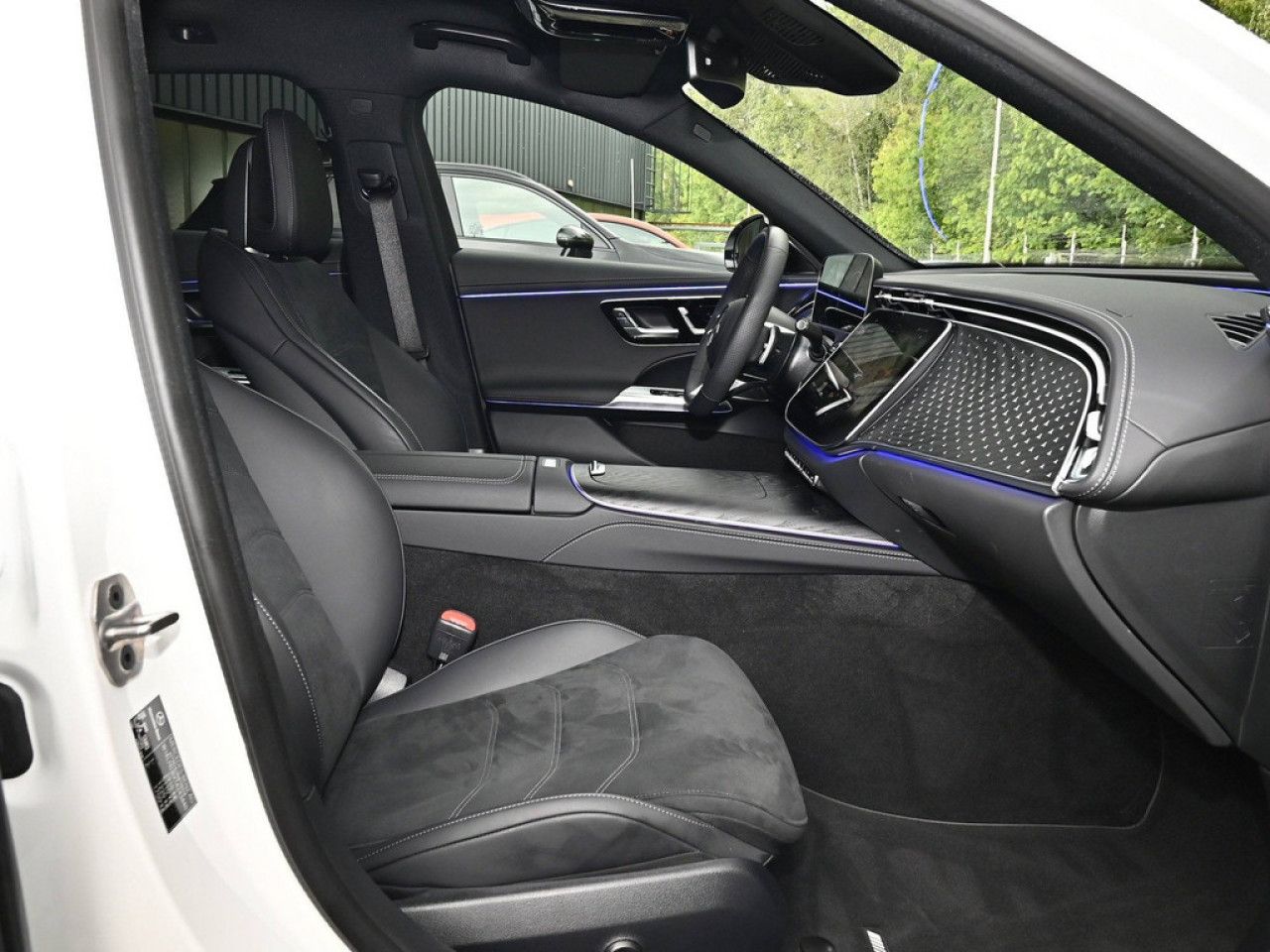 Mercedes-Benz E-Klasse – Bild 7