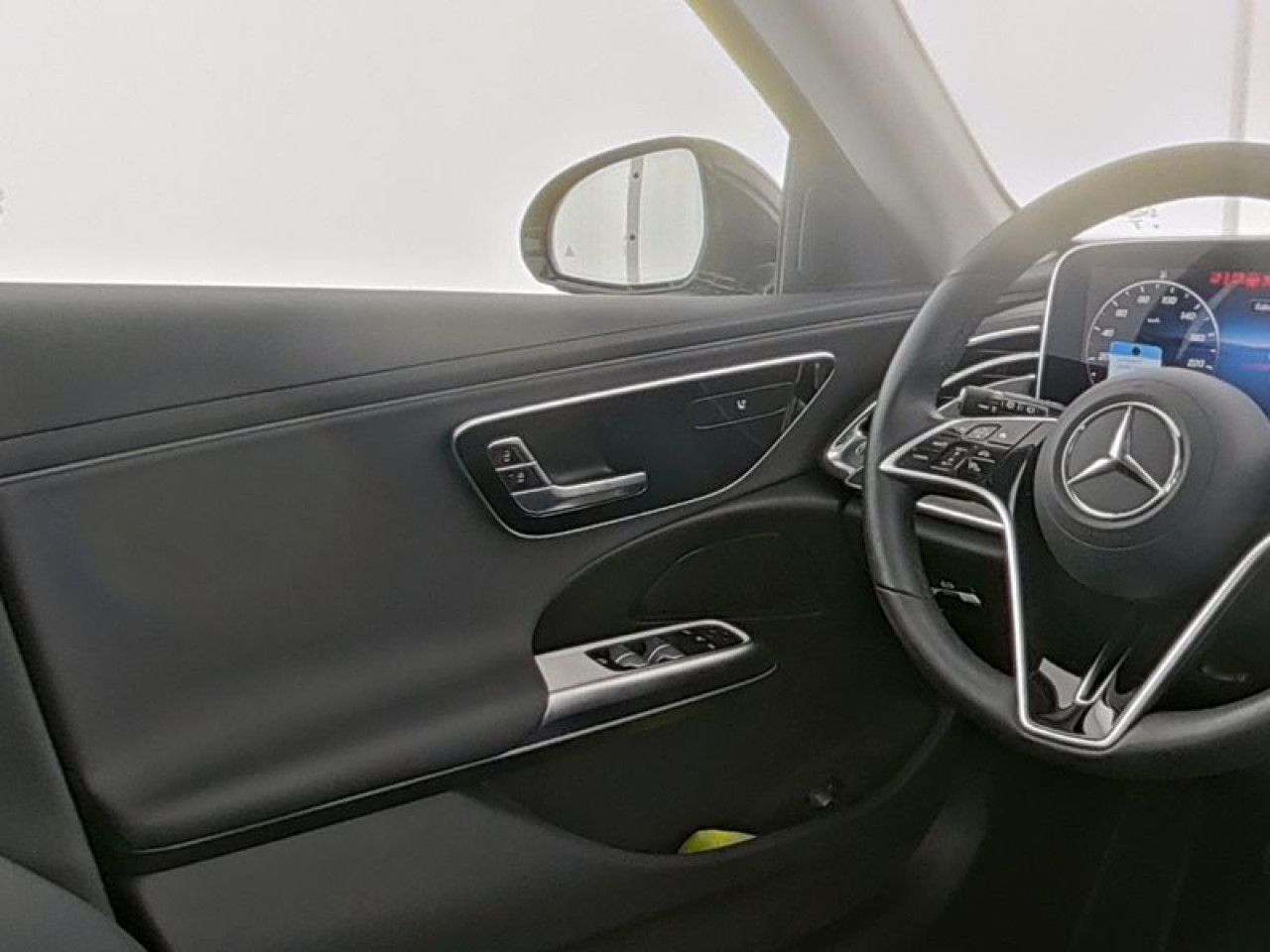 Mercedes-Benz E-Klasse – Bild 8