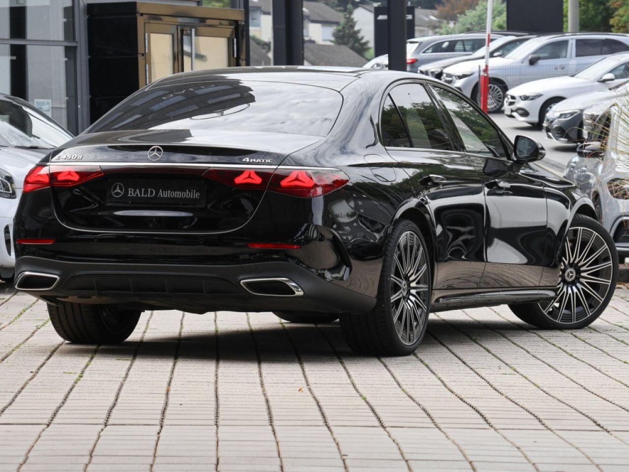 Mercedes-Benz E-Klasse – Bild 2