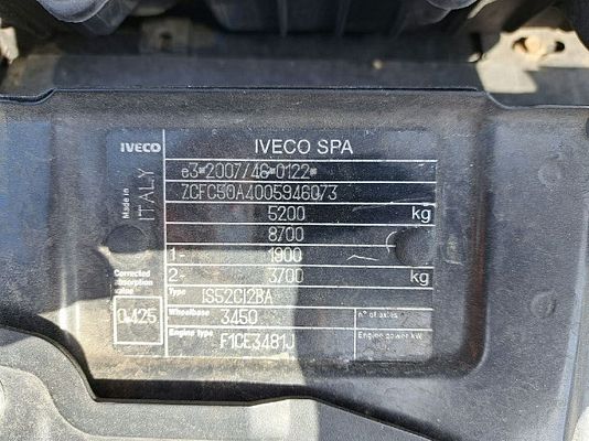 Vehicle image 4 / 19