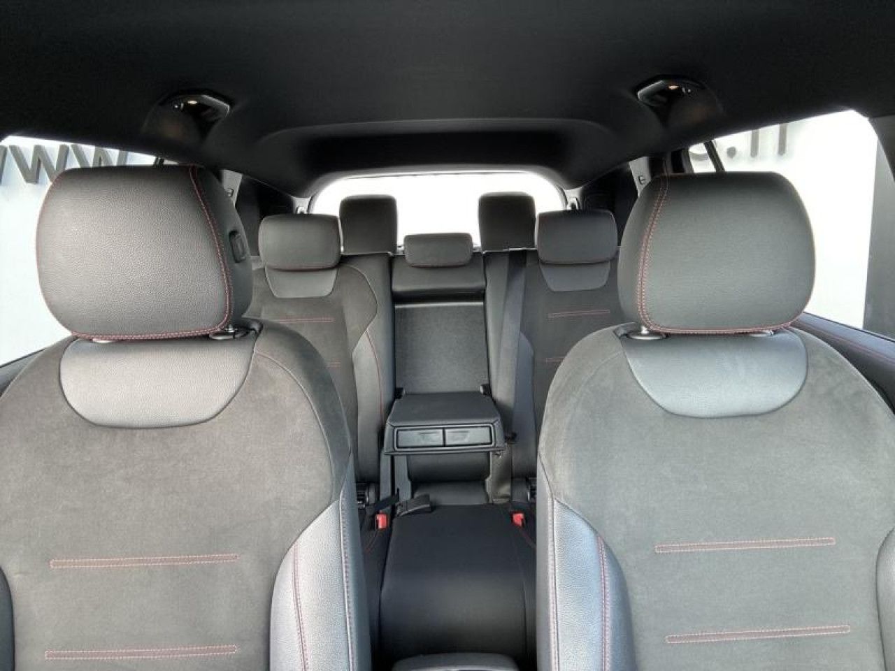 Photo du v&eacute;hicule 12 / 18