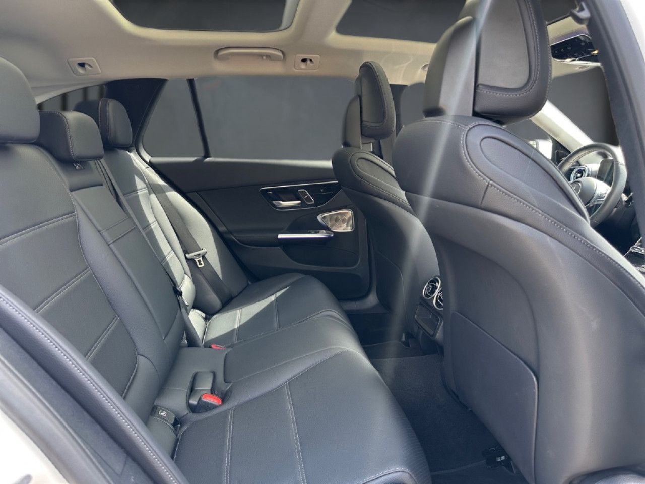 Mercedes-Benz C-Klasse – Bild 12