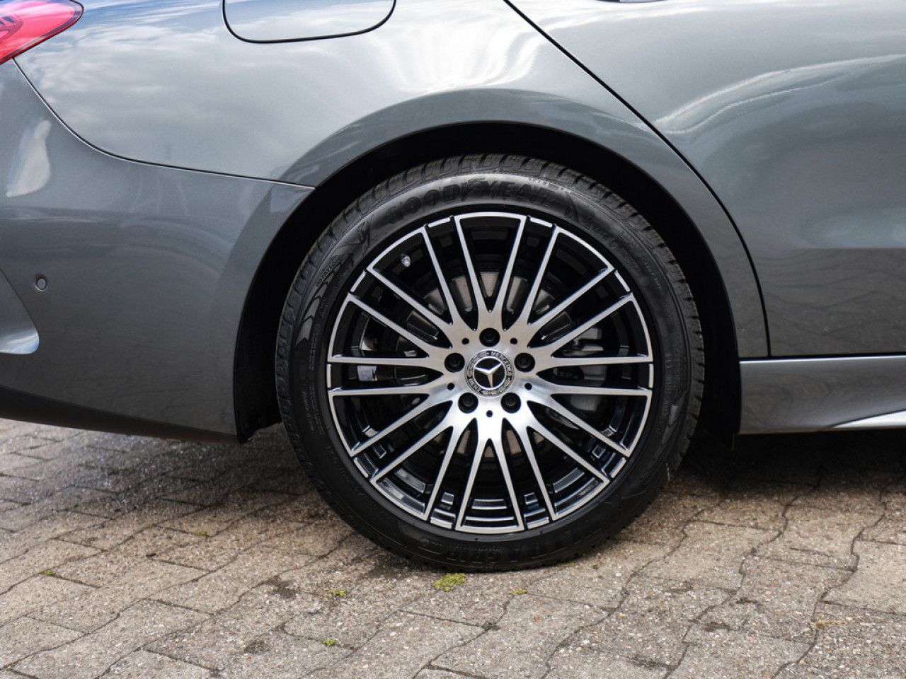Mercedes-Benz C-Klasse – Bild 6