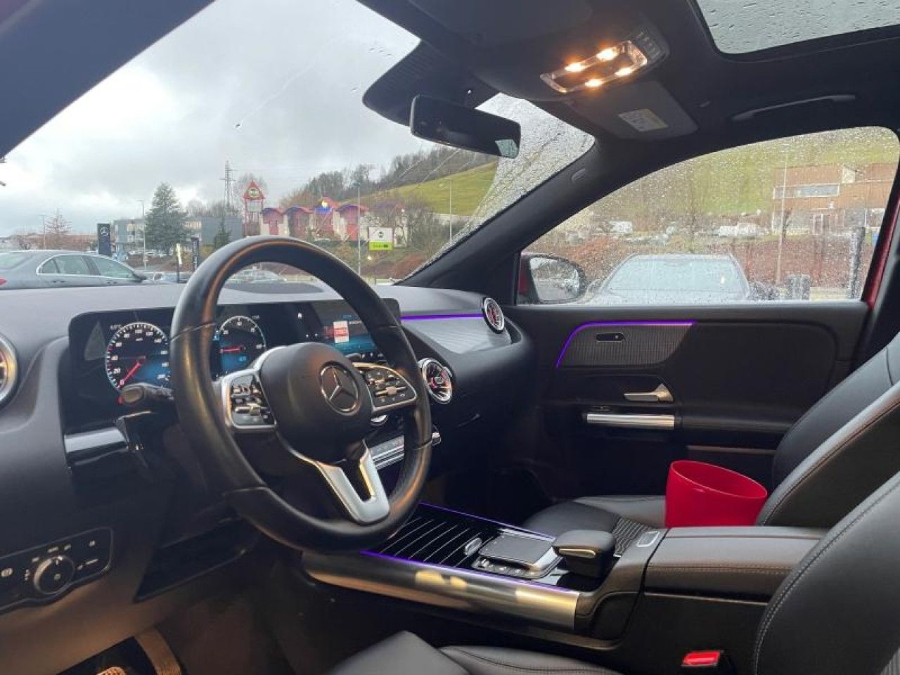 Photo du v&eacute;hicule 18 / 18