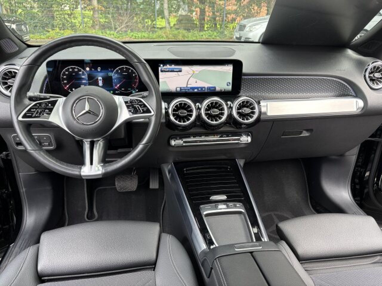 Mercedes-Benz GLB – Bild 2