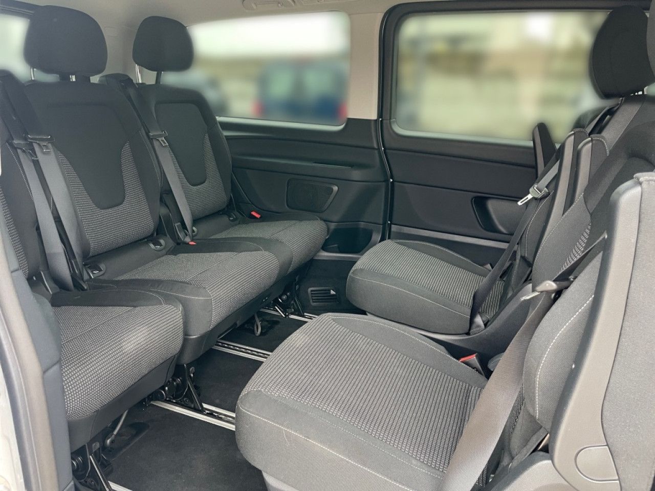 Mercedes-Benz EQV – Bild 12