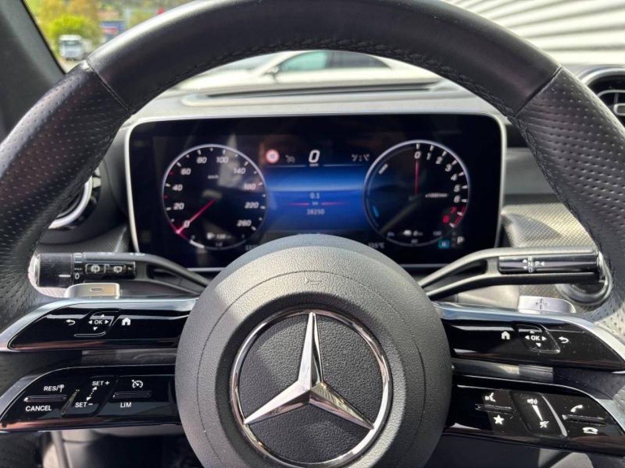 Photo du v&eacute;hicule 12 / 18