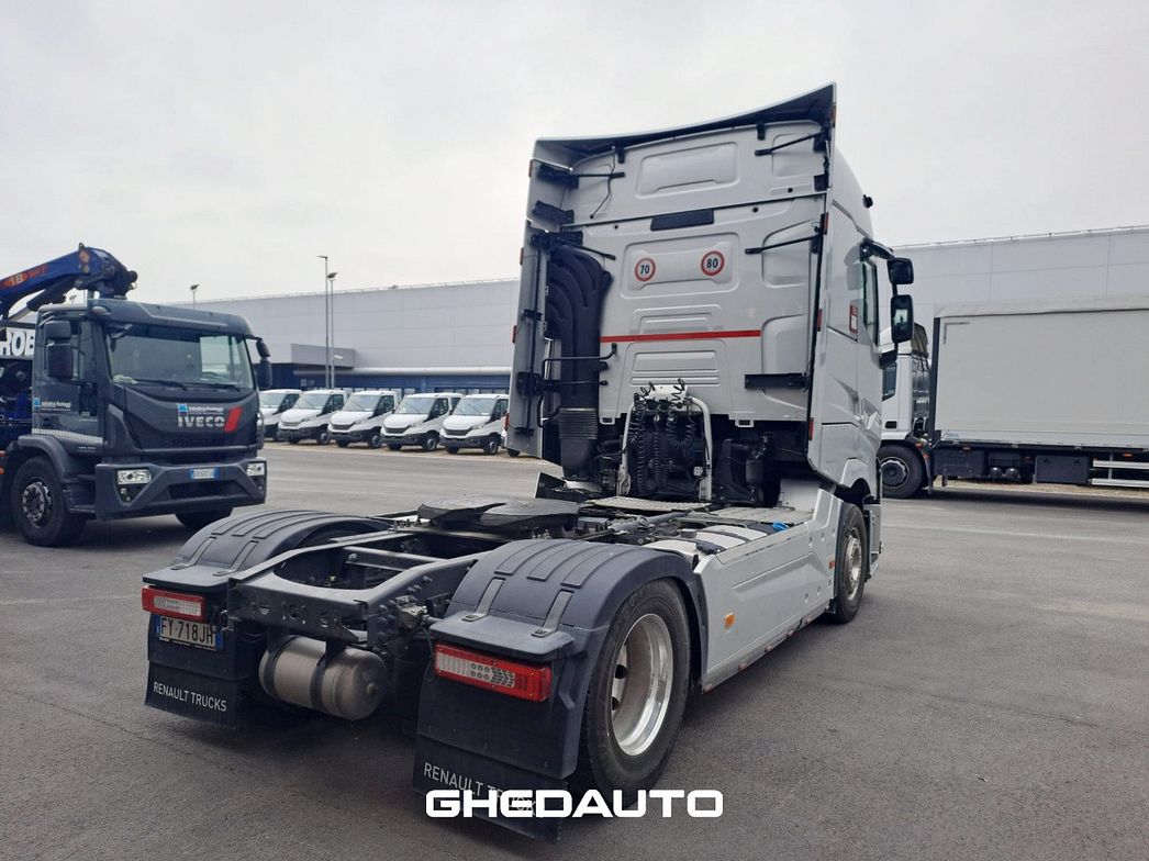 Renault | TRATTORE STRADALE RENAULT T 520 HIGH CAB