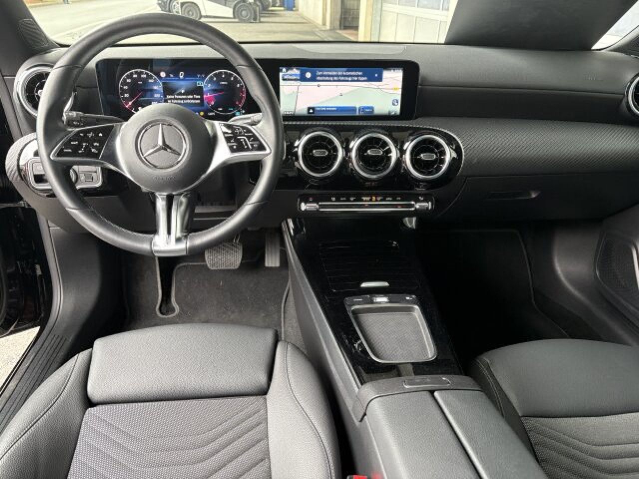 Mercedes-Benz CLA – Bild 2