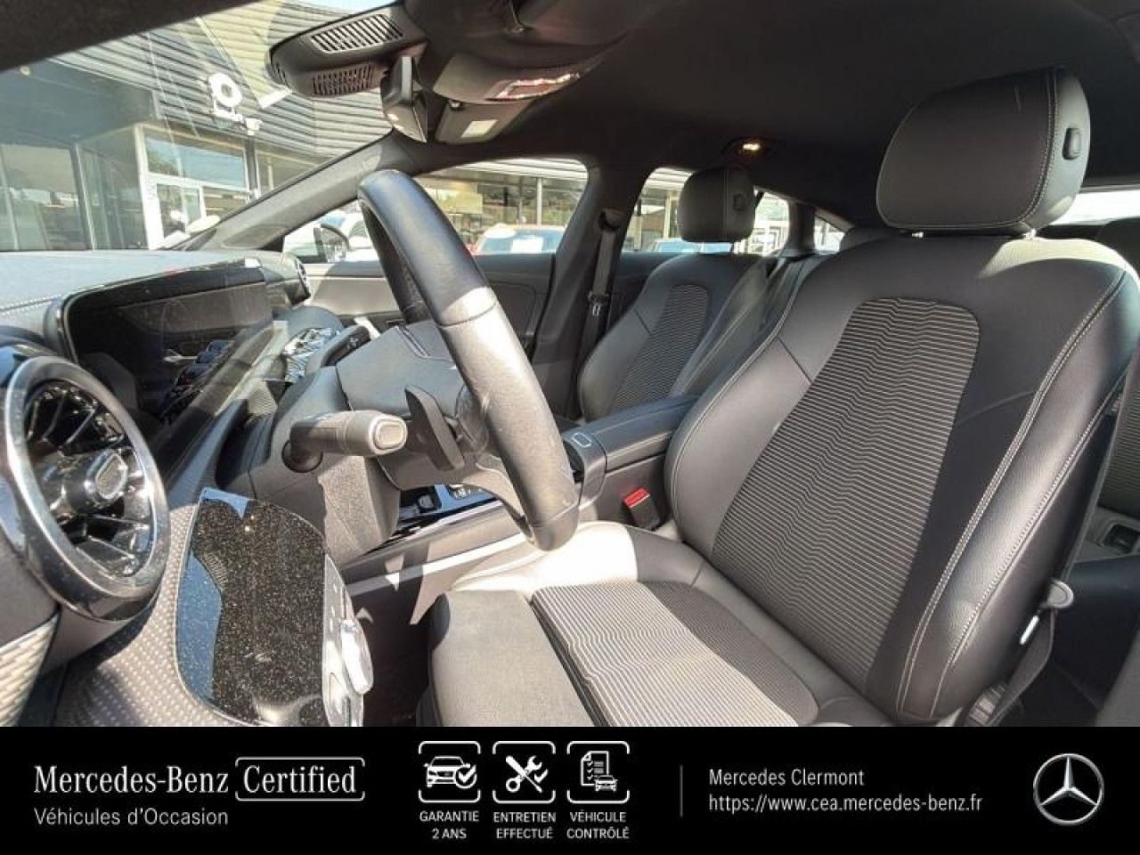 Photo du v&eacute;hicule 10 / 18