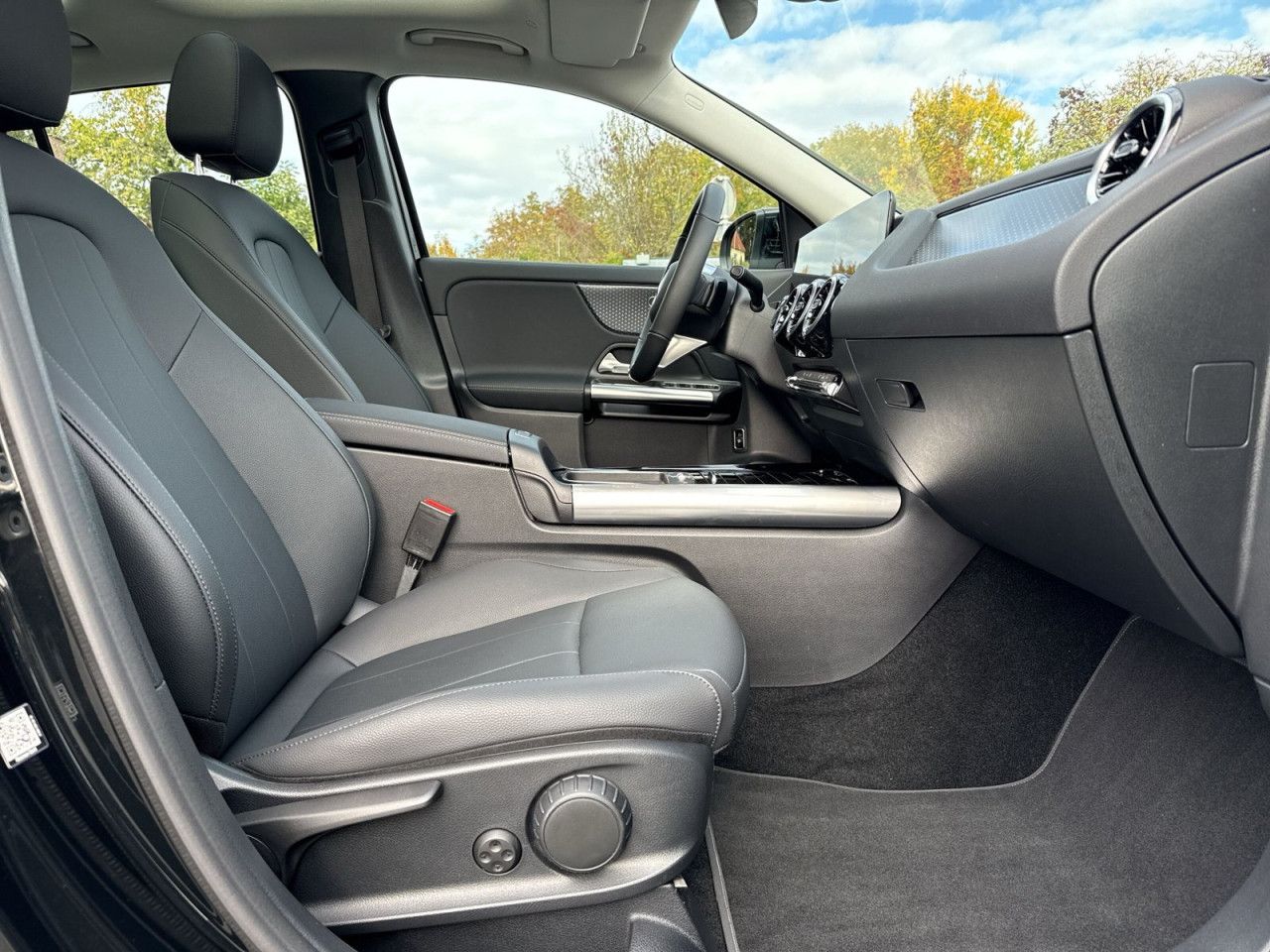 Fahrzeugbild 15 / 23