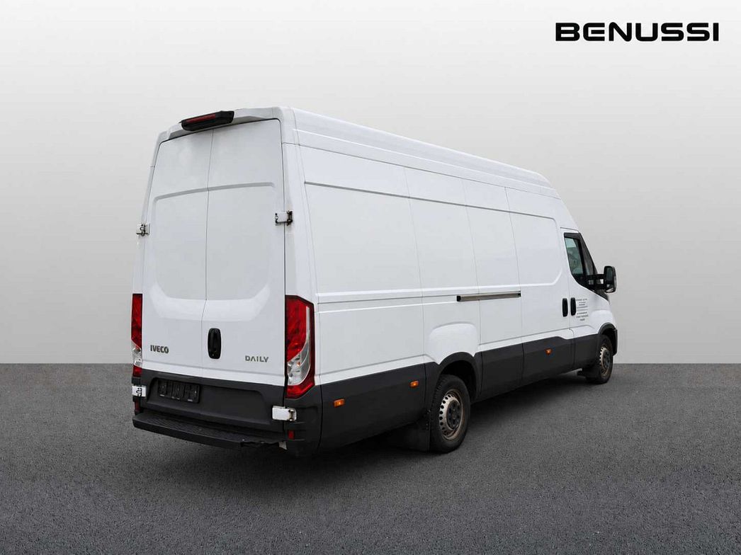 IVECO | Daily 35S18