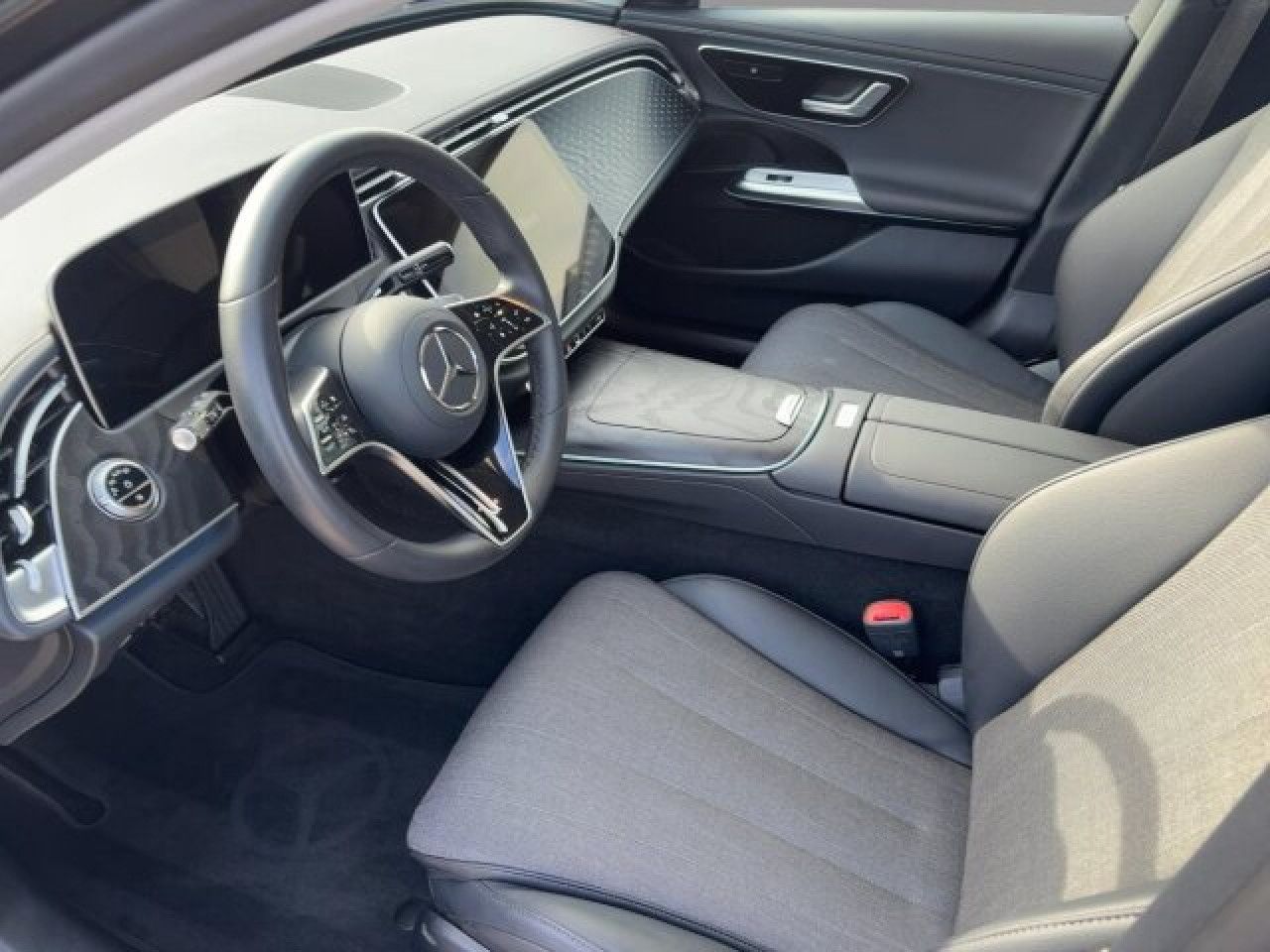 Mercedes-Benz E-Klasse – Bild 8