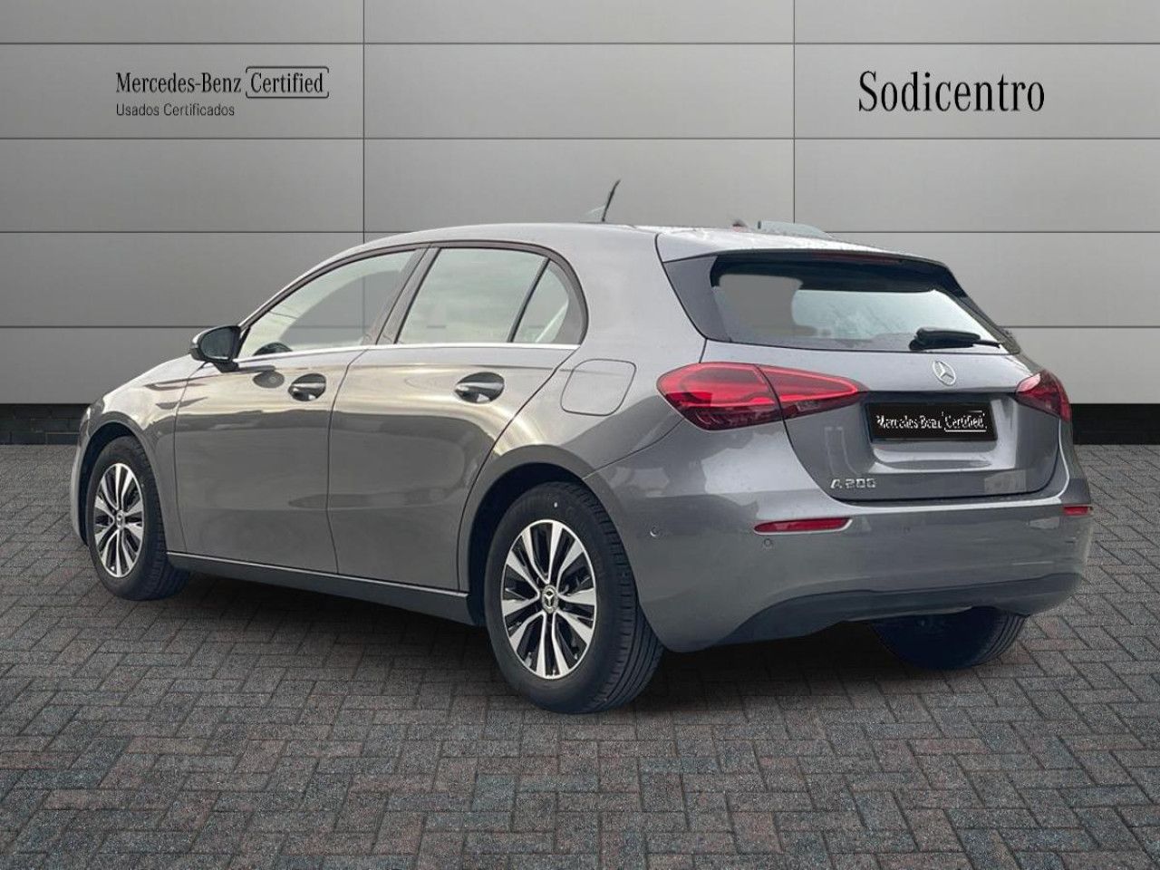 Imagem do veículo 3 / 20