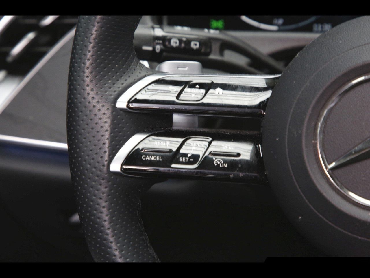 Mercedes-Benz E-Klasse – Bild 16