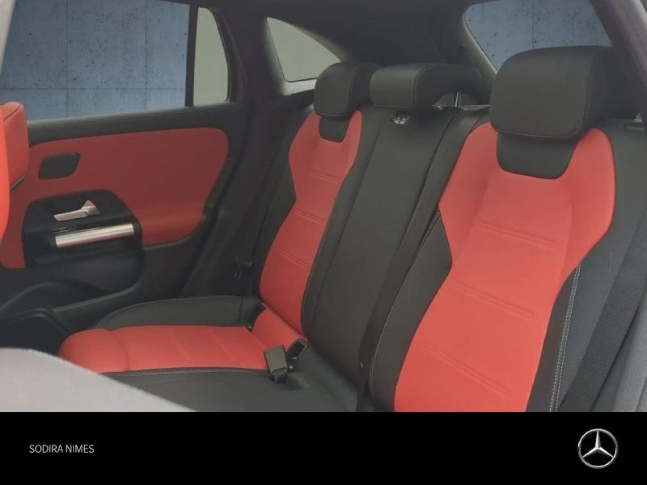 Photo du v&eacute;hicule 12 / 18