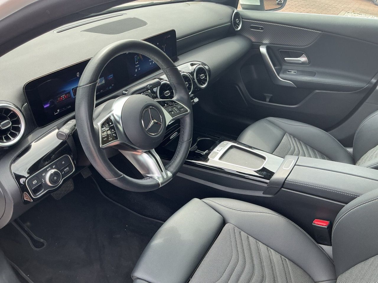 Mercedes-Benz A-Klasse – Bild 9