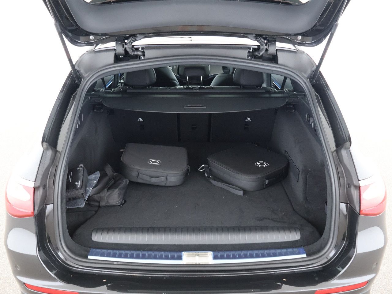 Mercedes-Benz E-Klasse – Bild 15