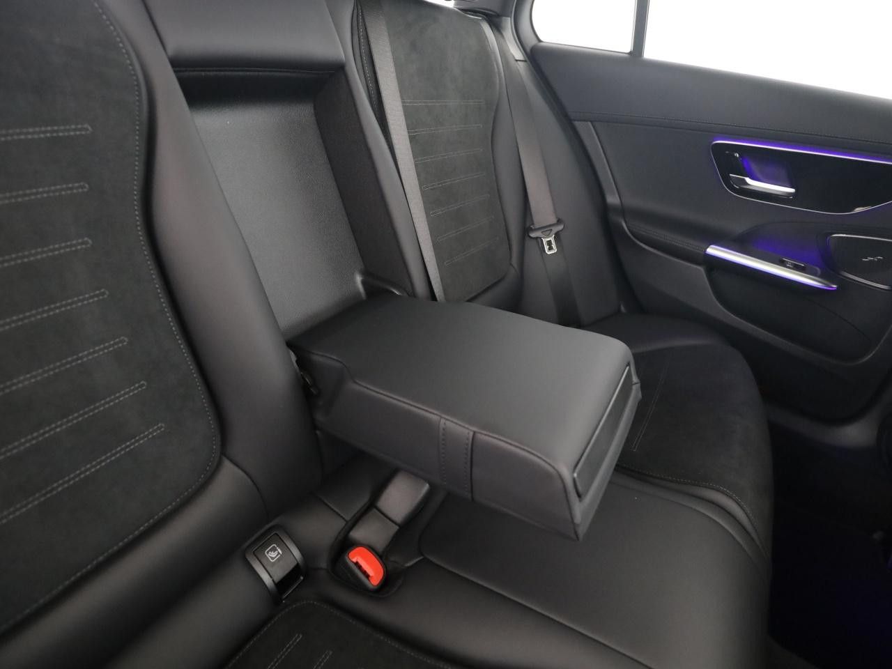 Mercedes-Benz C-Klasse – Bild 18