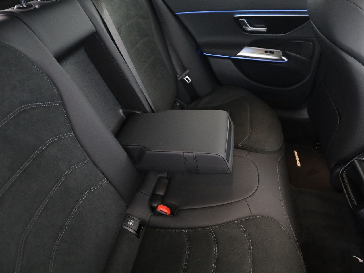 Mercedes-Benz E-Klasse – Bild 21