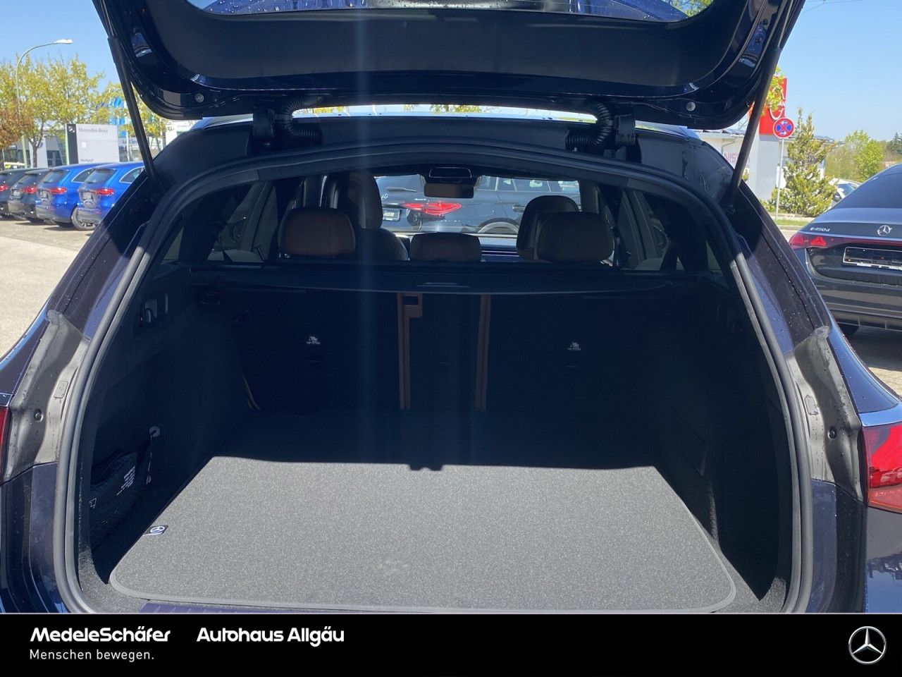 Mercedes-Benz E-Klasse – Bild 12