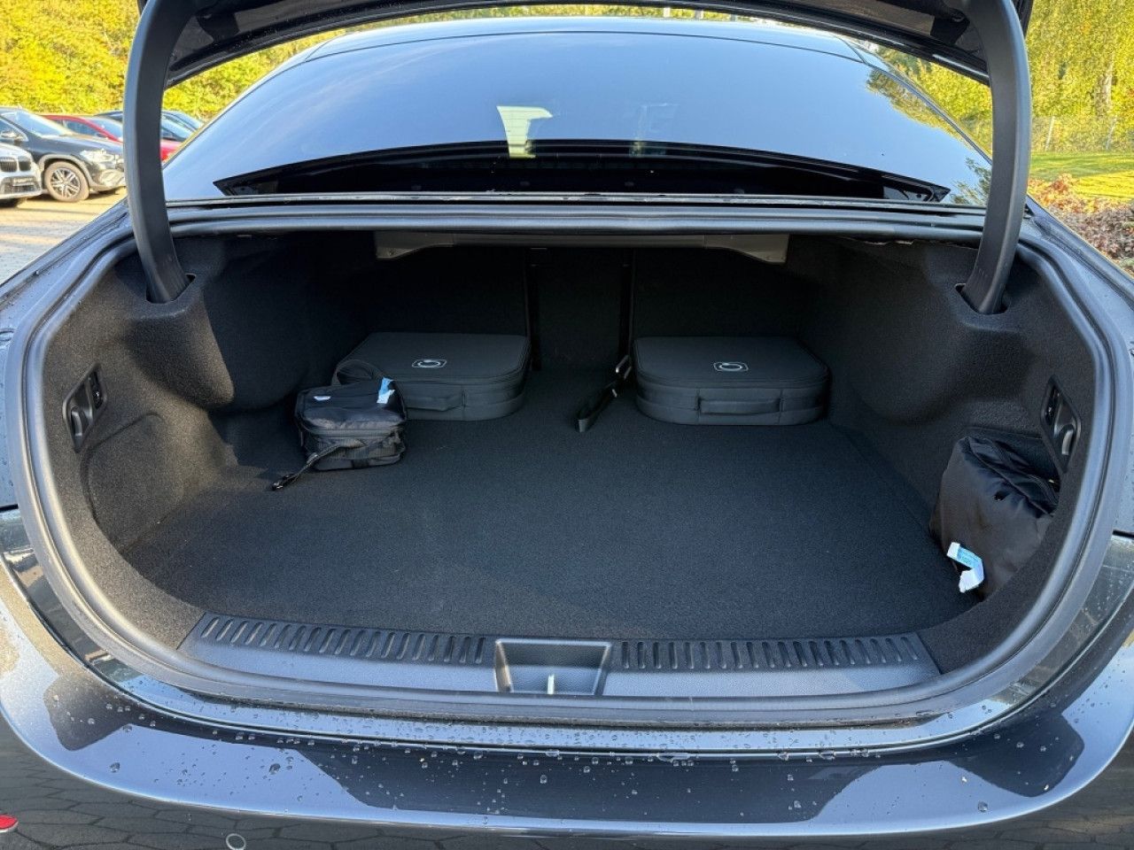 Mercedes-Benz E-Klasse – Bild 9