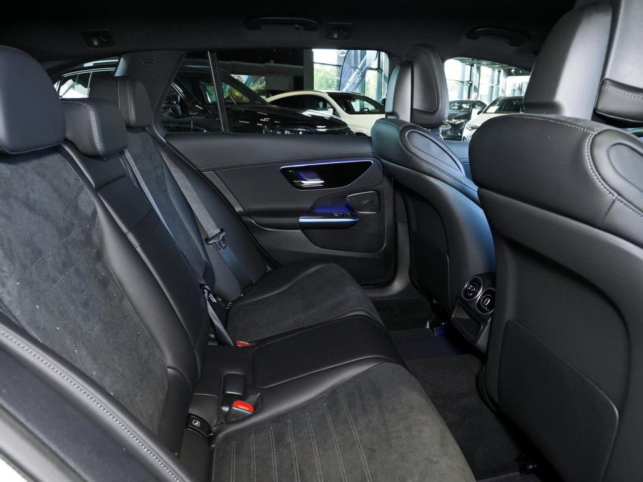 Mercedes-Benz C-Klasse – Bild 14