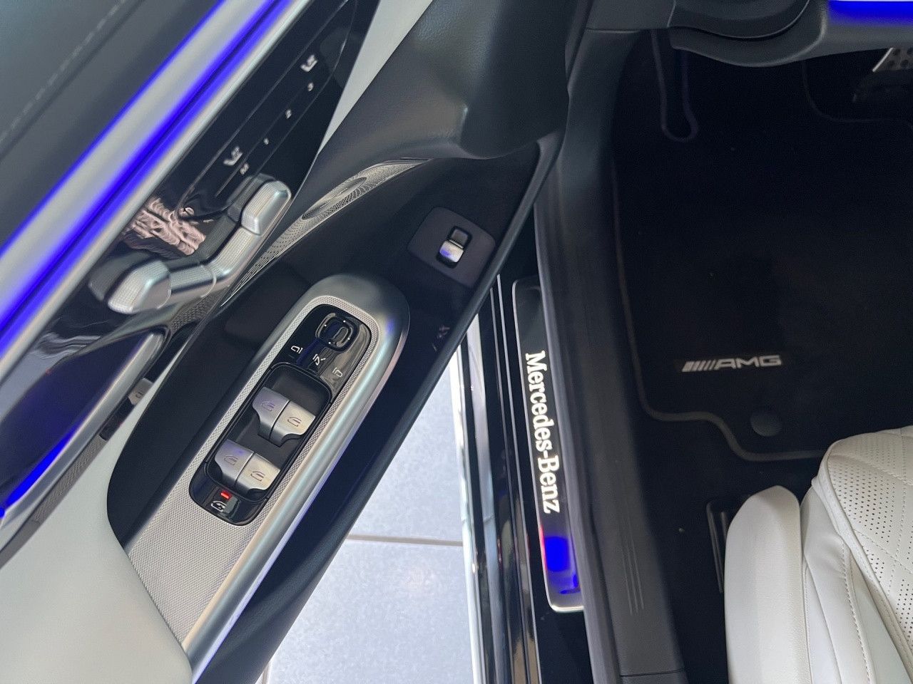 Mercedes-Benz E-Klasse – Bild 13