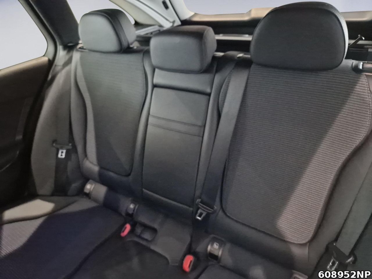 Mercedes-Benz C-Klasse – Bild 11